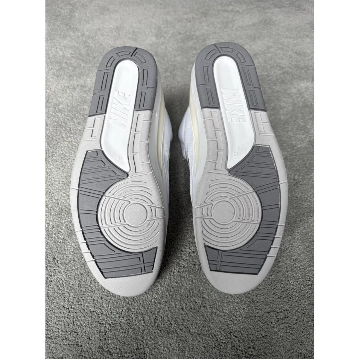 Nike shoes - Air Jordan Retro - Air Retro - White 9