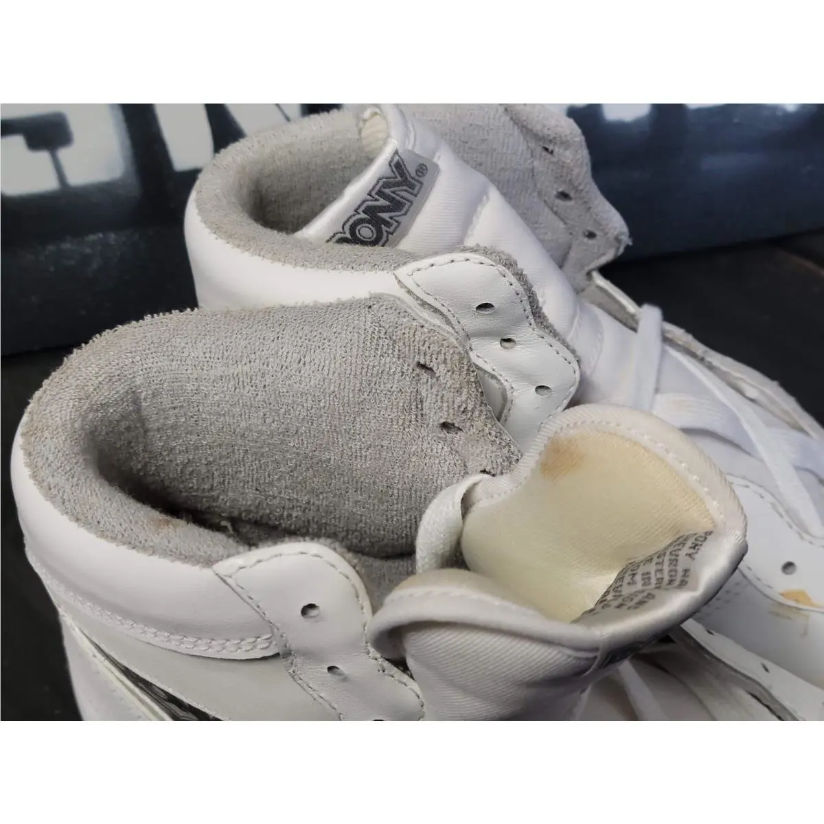 Nike shoes - White 3