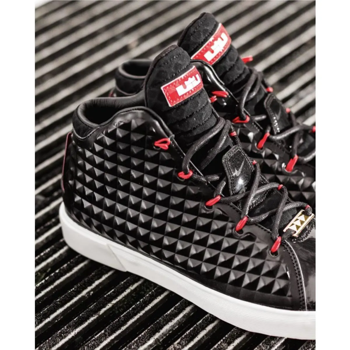 Nike shoes - Nike LeBron XII NSW Lifestyle QS - 716417 001 - Black (UPC: 091201443208) 3