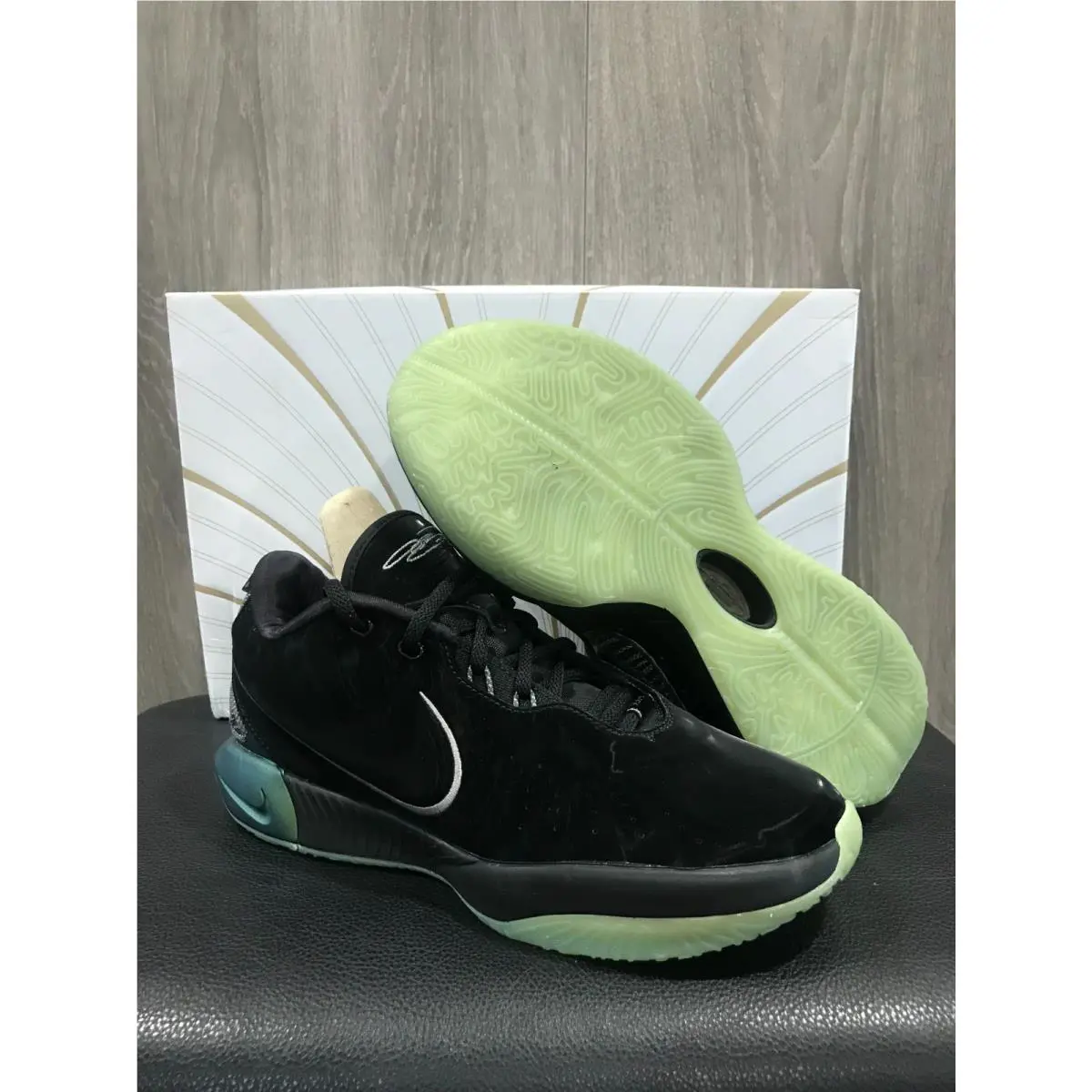 Nike shoes - Black/Iron Grey (UPC: 196969658168) 0