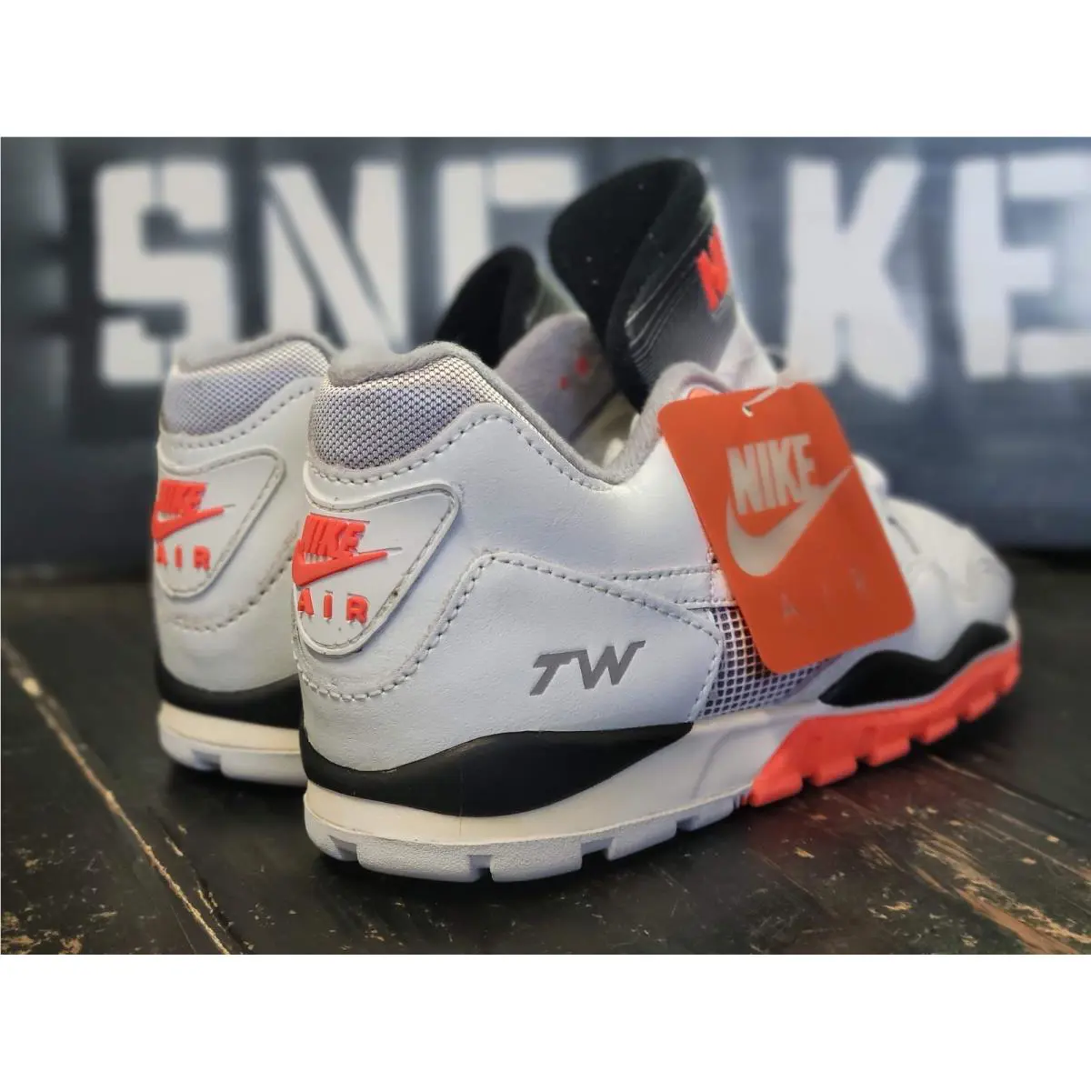 Nike shoes - White 1