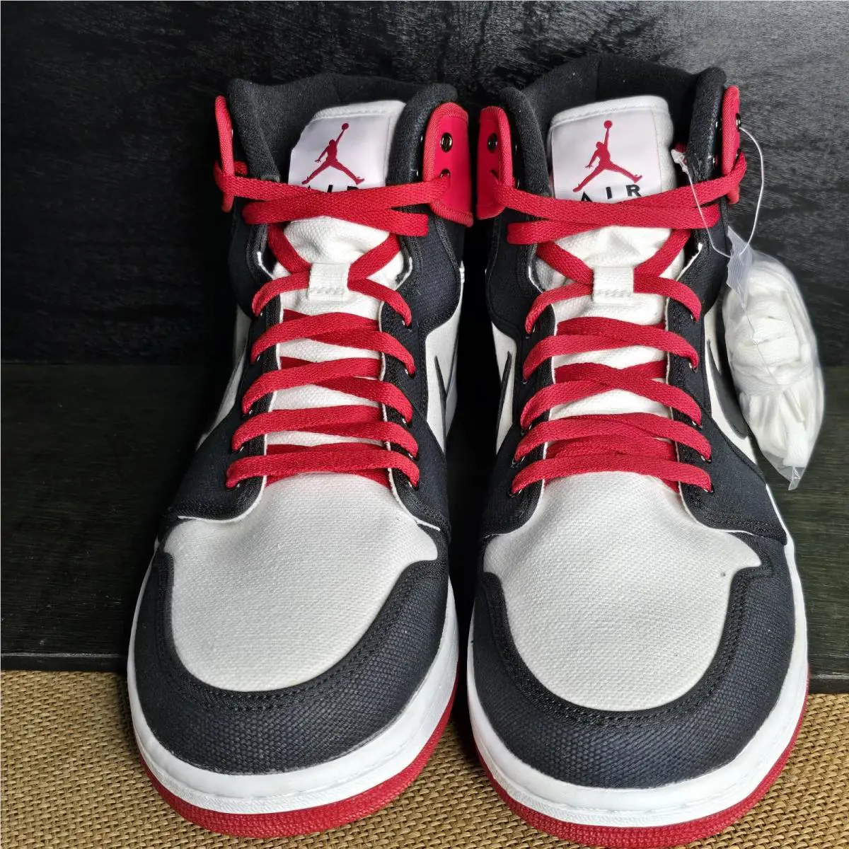 Nike shoes - Nike Air Jordan 1 - Air - 402297110 - BLACK TOE (UPC: 886551538748) 0