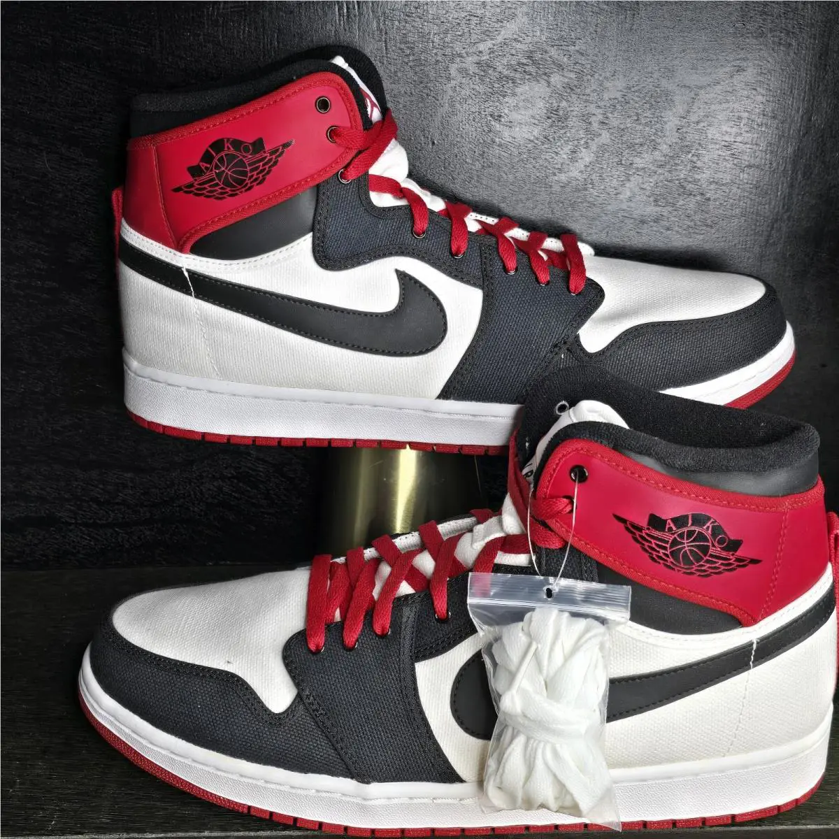 Nike shoes - Nike Air Jordan 1 - Air - 402297110 - BLACK TOE (UPC: 886551538748) 1