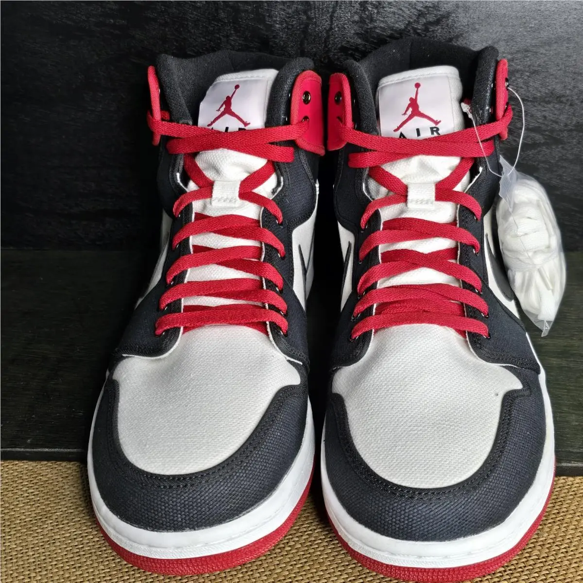 Nike shoes - Nike Air Jordan 1 - Air - 402297110 - BLACK TOE (UPC: 886551538748) 0