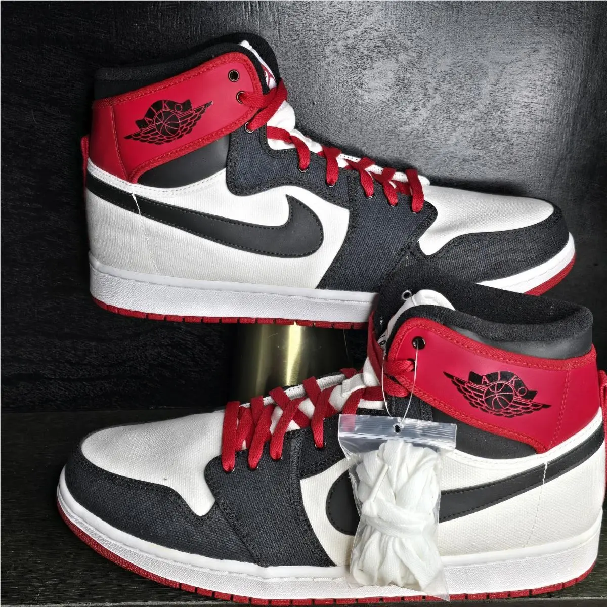 Nike shoes - Nike Air Jordan 1 - Air - 402297110 - BLACK TOE (UPC: 886551538748) 1