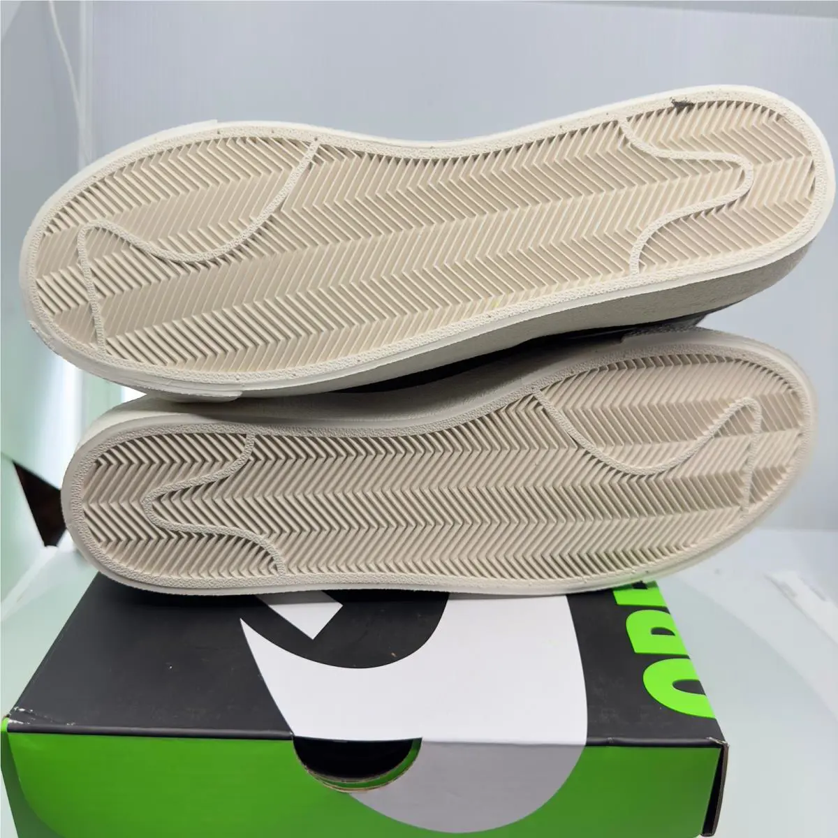 Nike shoes - Gray 4