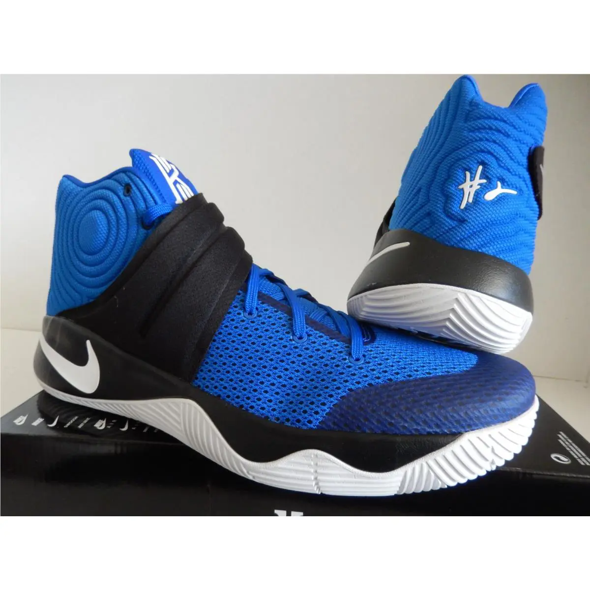 Nike shoes - Blue (UPC: 883212391209) 0