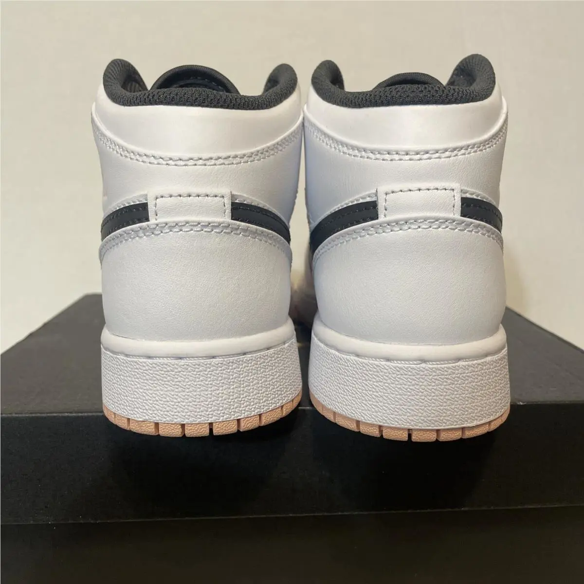 Nike shoes - Jordan 1 Mid - Mid - 554725 180 - Multicolor 3