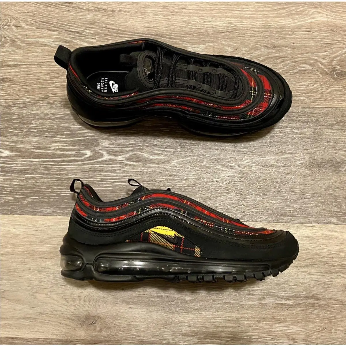 Nike Air Max 97 SE Tartan Plaid Black Red AV8220-001 Women`s 7 Men`s 5.5