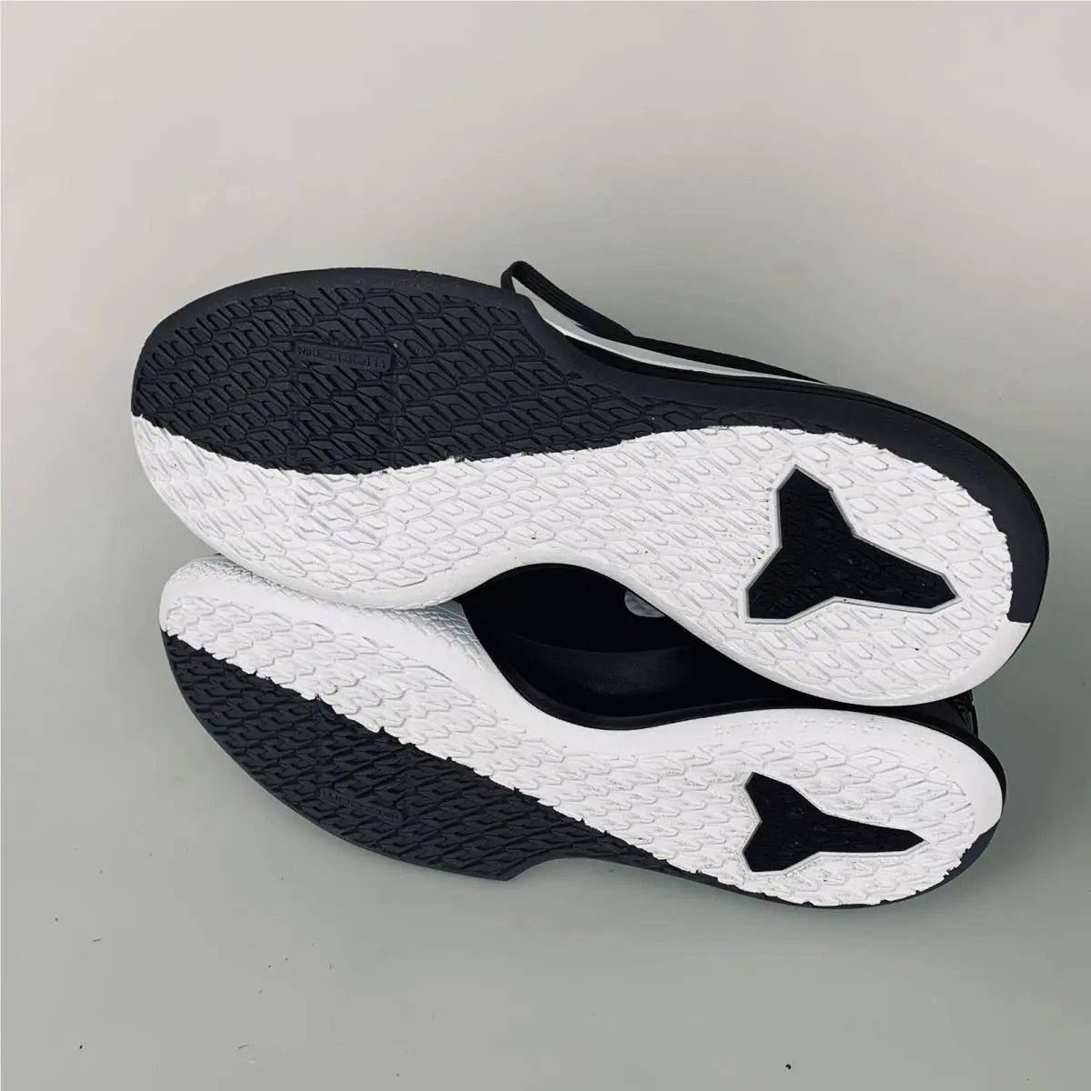 Nike shoes - Nike Mamba Focus - Mamba Focus - AT1214-001 - Black (UPC: 0193145375086) 4
