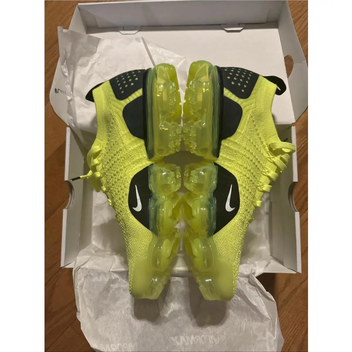 Size 9.5 - Nike Air Vapormax Flyknit 2 Volt