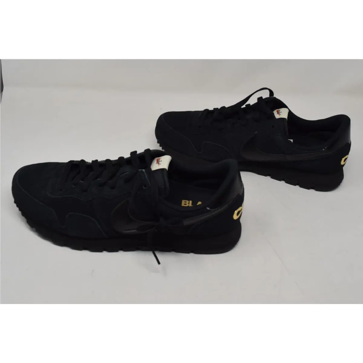 Nike shoes - Black 1