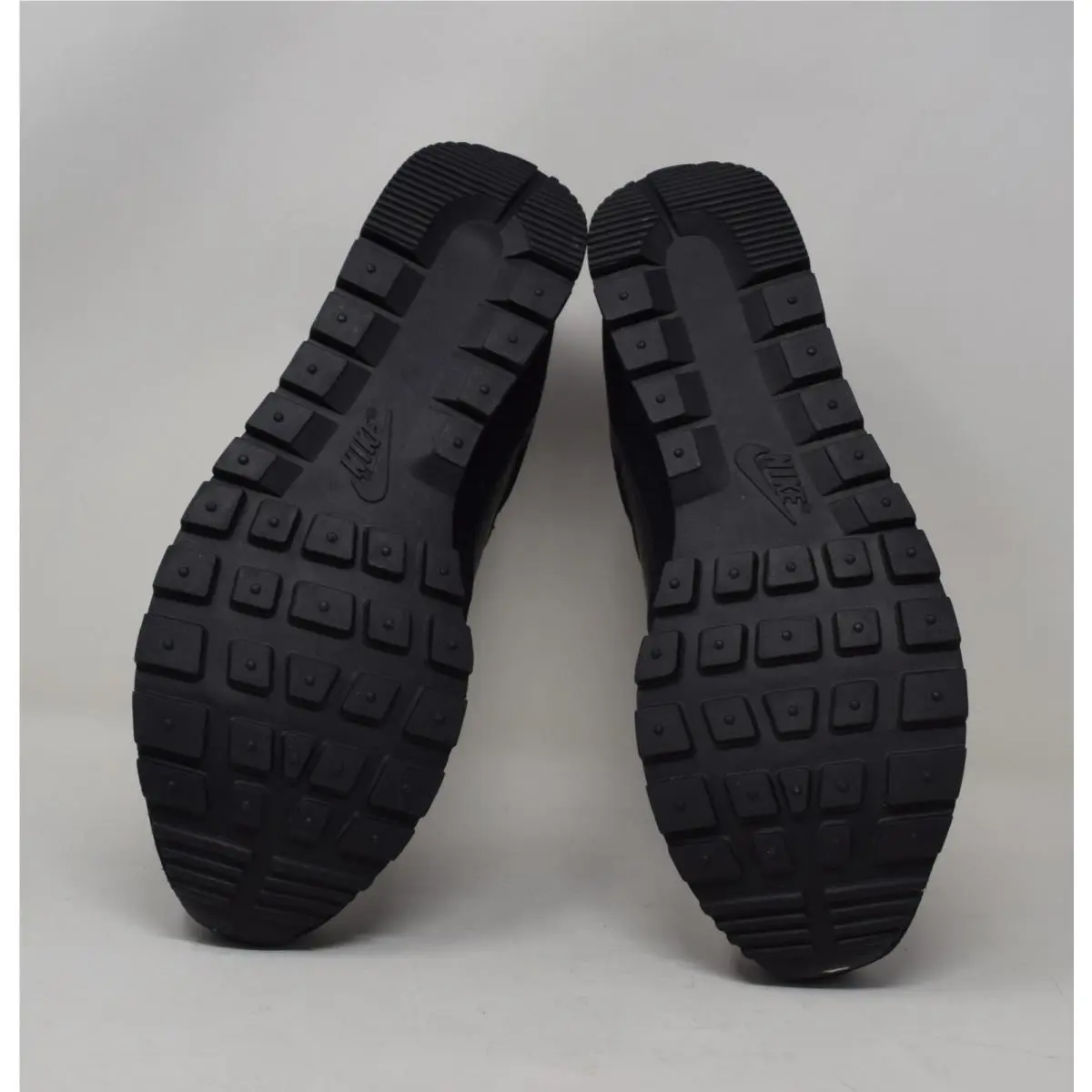 Nike shoes - Black 2