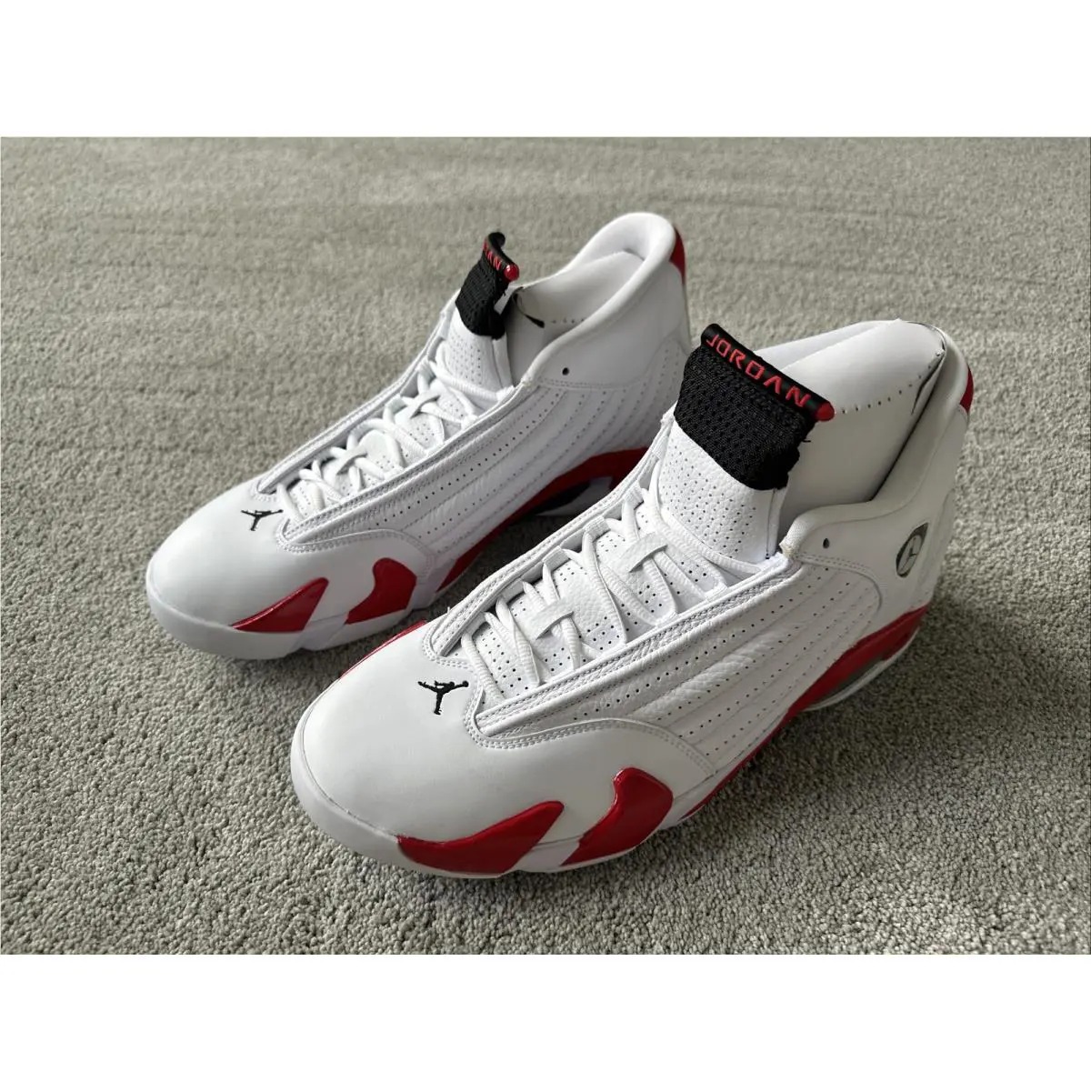 Nike shoes - Jordan 14 - Red 3