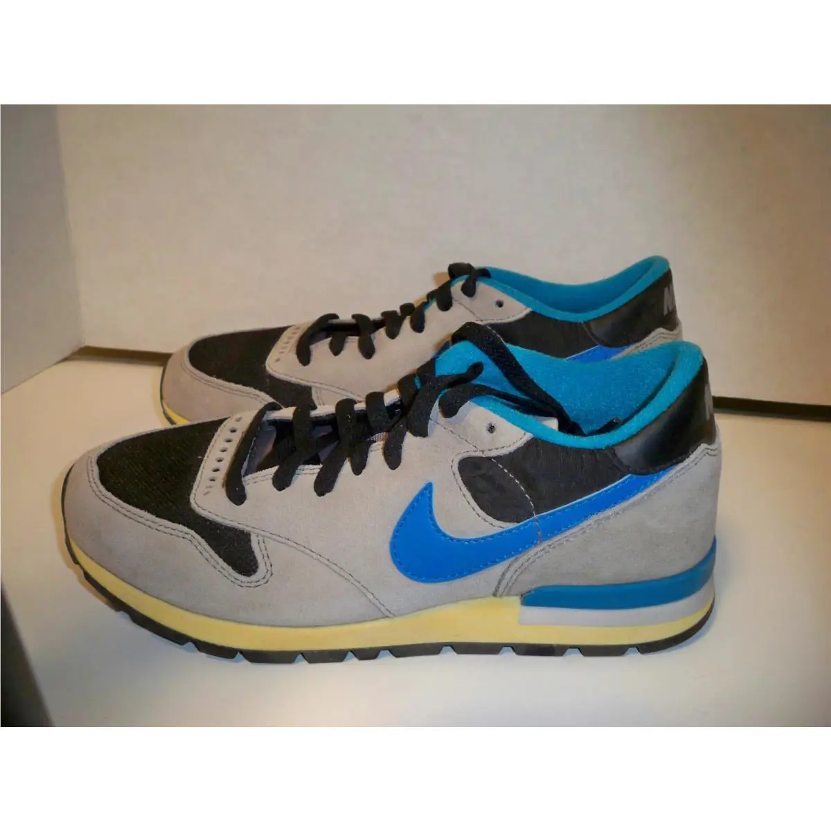 Nike shoes - Nike Air Epic - Air Epic - 532469-043 - Gray 1