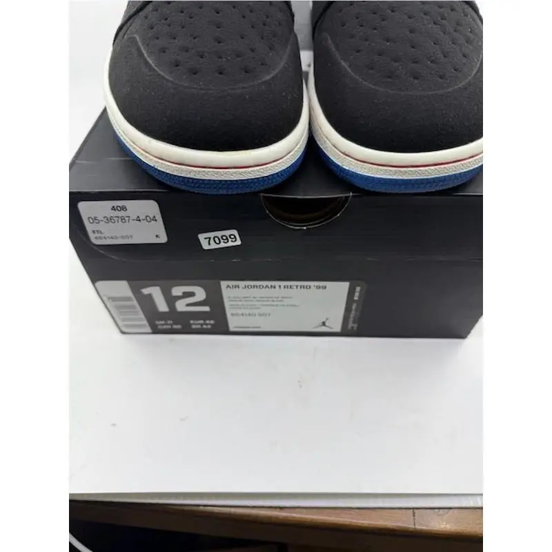 Nike shoes - Black 6