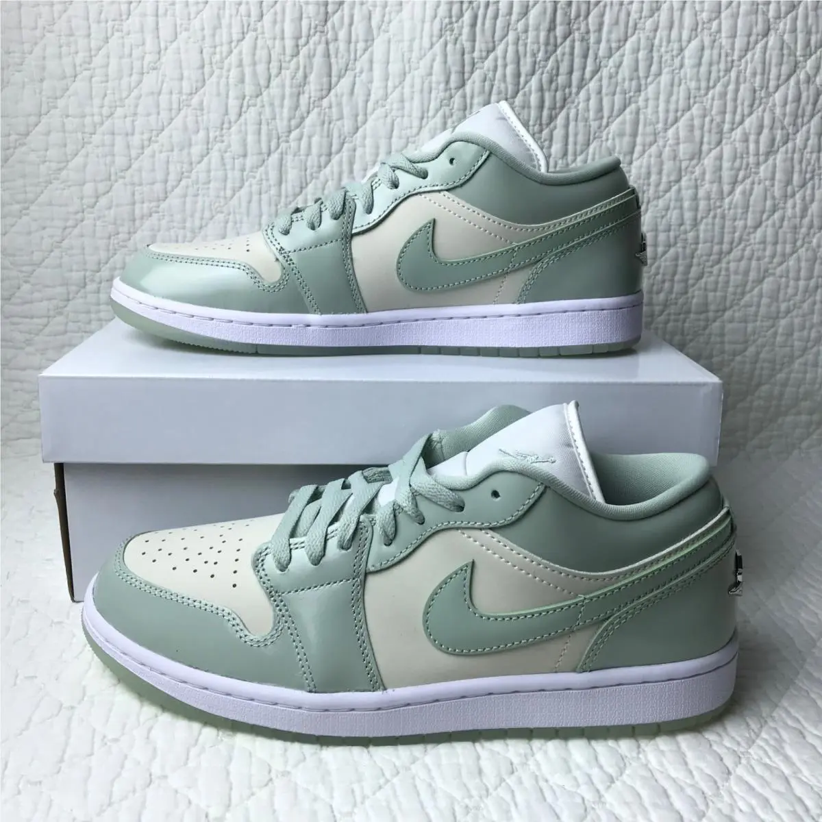 Nike shoes - Air Jordan 1 Low SE - HF4078-100 - Sail/Seafoam Metallic Silver 1