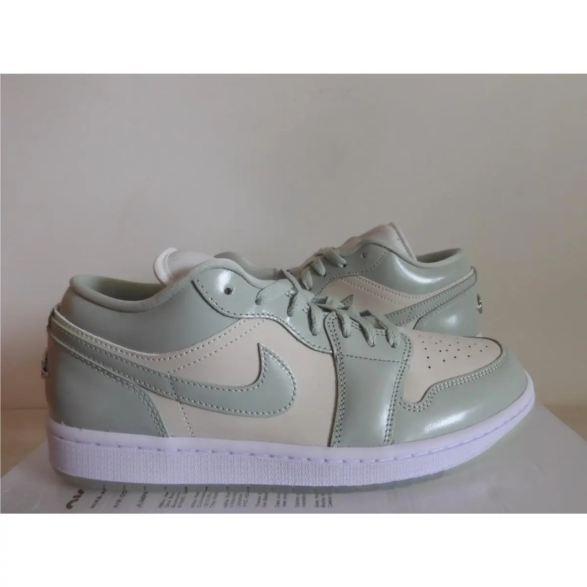 Nike shoes - Air Jordan 1 Low SE - HF4078-100 - Green (UPC: 197602843705) 0