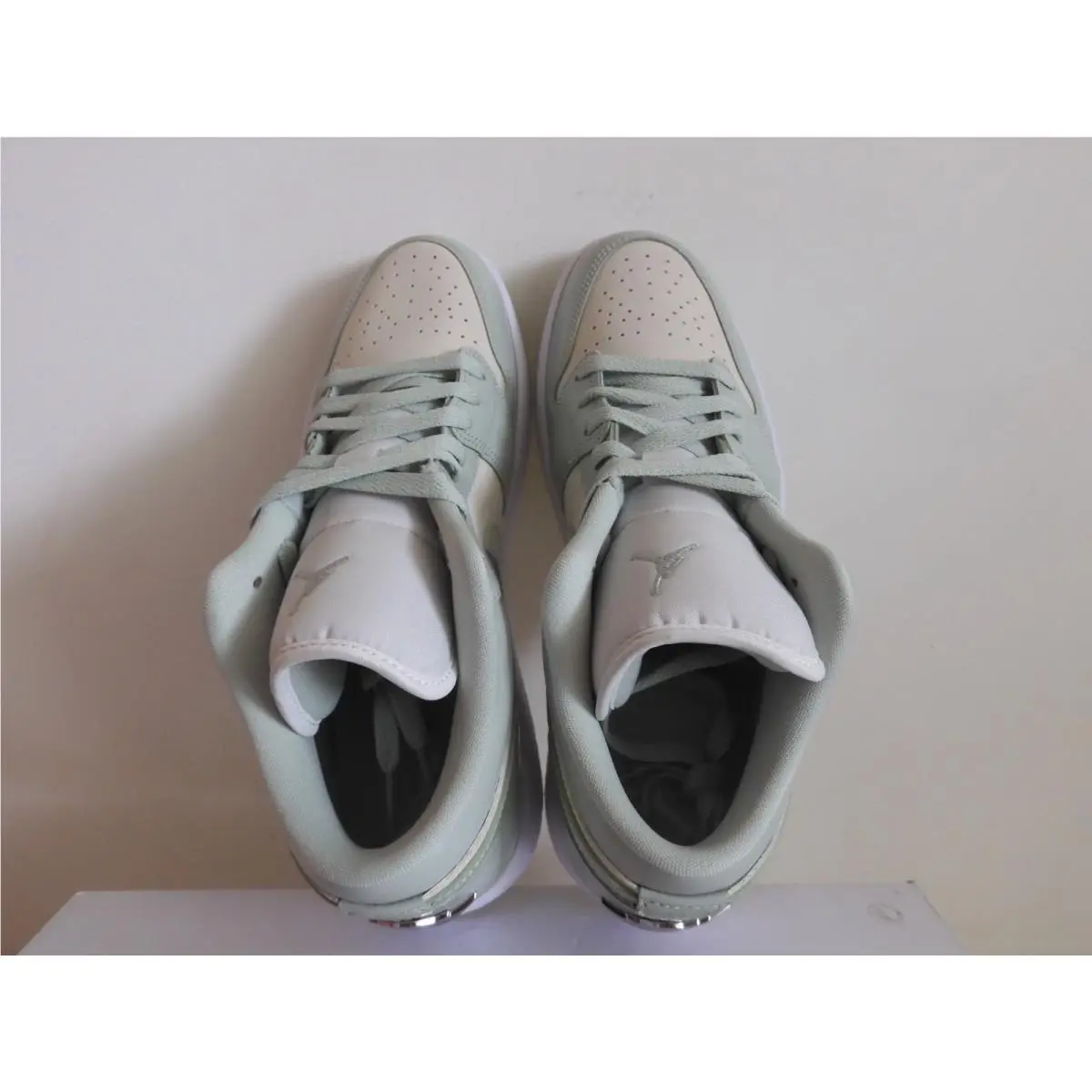 Nike shoes - Air Jordan 1 Low SE - HF4078-100 - Green (UPC: 197602843705) 4