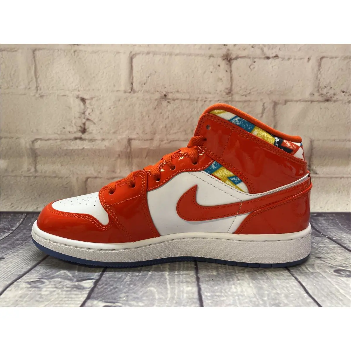 Nike shoes - Air Jordan 1 - Air - DC7248-600 - Red 1