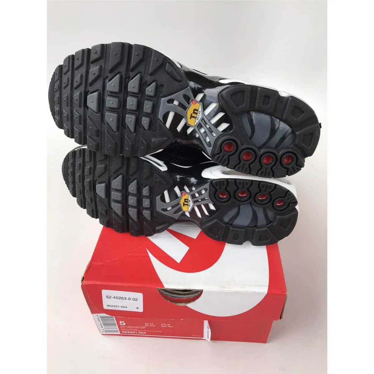 Nike shoes - Nike Air Max Plus - Air Max Plus - 862201-004 - Black (UPC: 0882801549663) 4