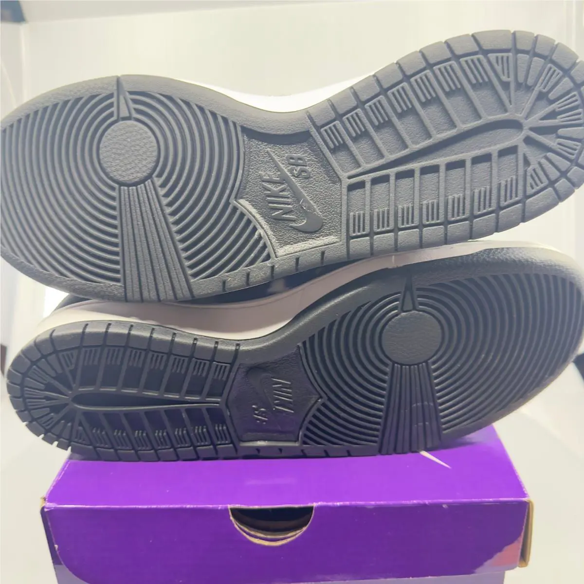 Nike shoes - Black 2