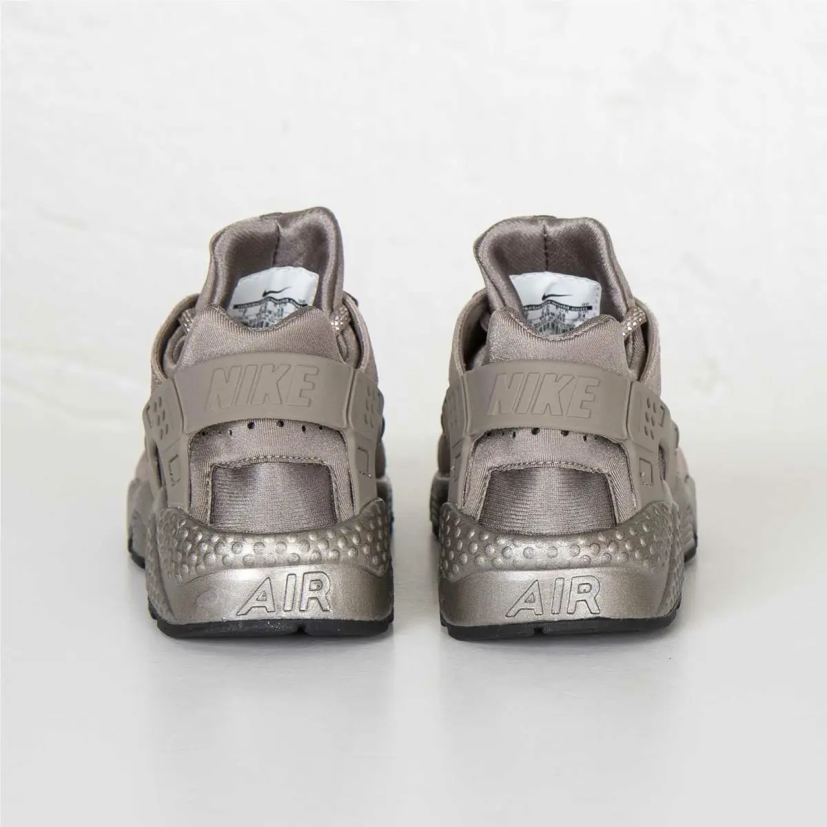Nike shoes - Nike Air Huarache Premium - Air Huarache Premium - 683818-200 - Burned Metallic 1