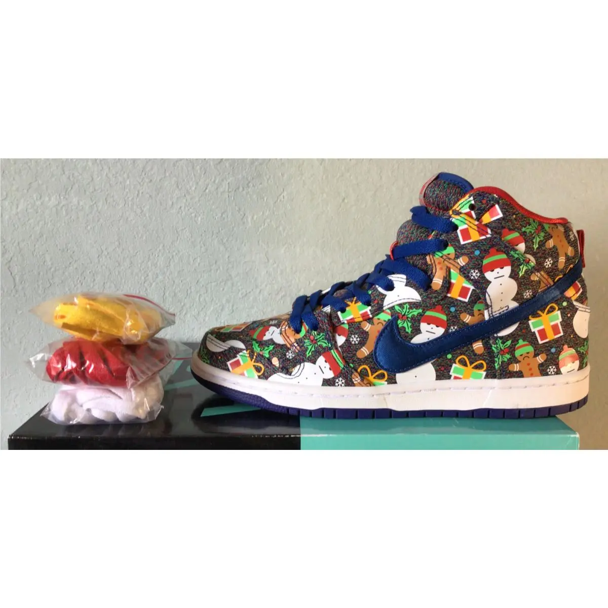 Nike SB Dunk High Concepts Ugly Christmas Sweater 2017 Size 8