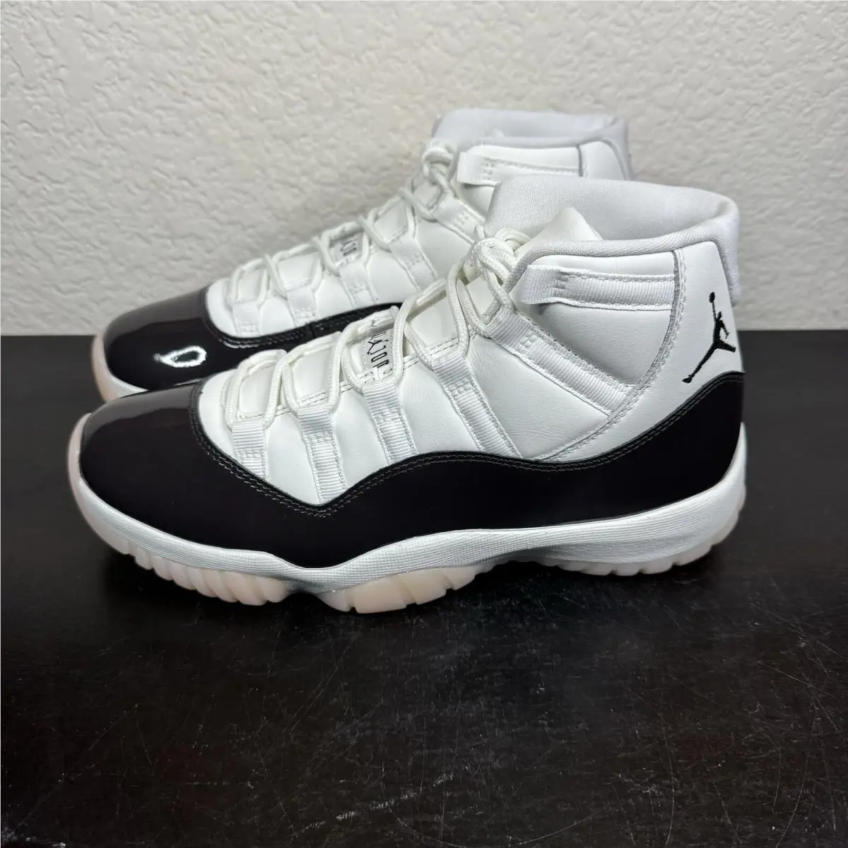 Nike shoes - Air Jordan 11 - Air - Neapolitan 4