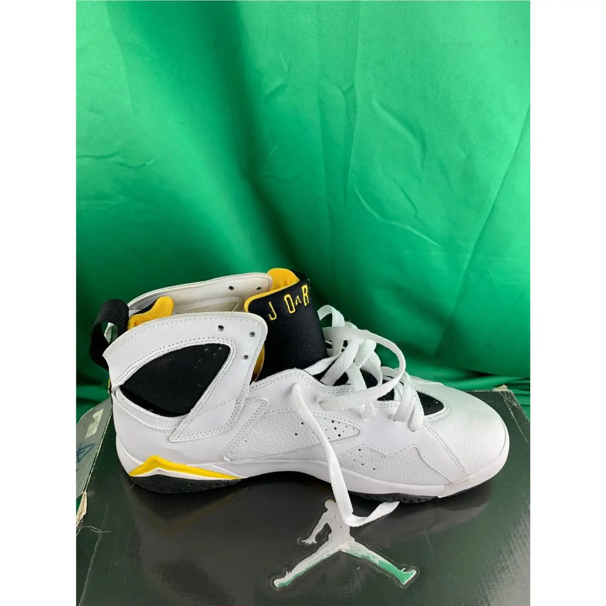 Nike shoes - Jordan 7 - 313358 172 - White/Varsity Maize-Black, Manufacturer: White/Varsity Maize-Black 1
