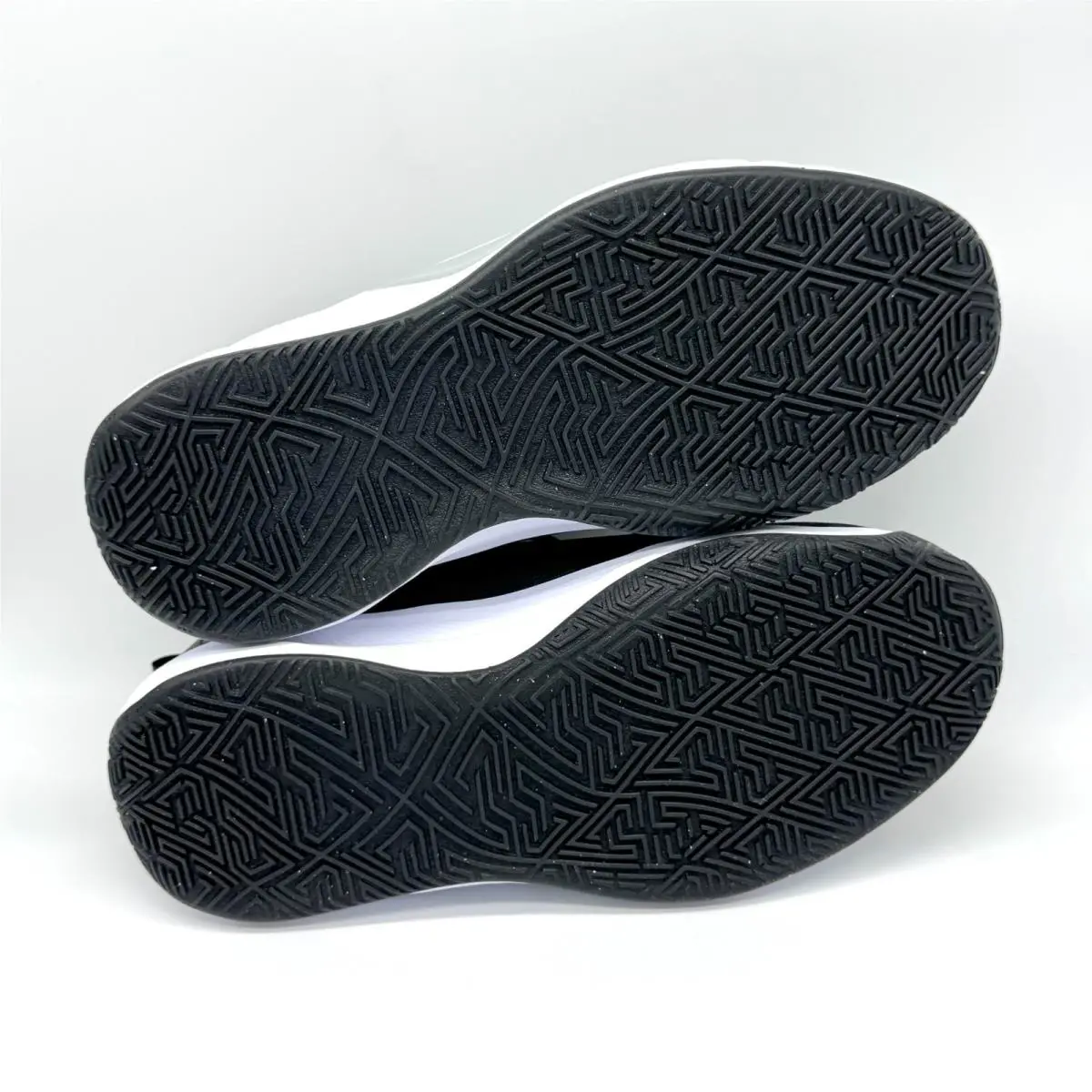 Nike shoes - Black (UPC: 197600969704) 6