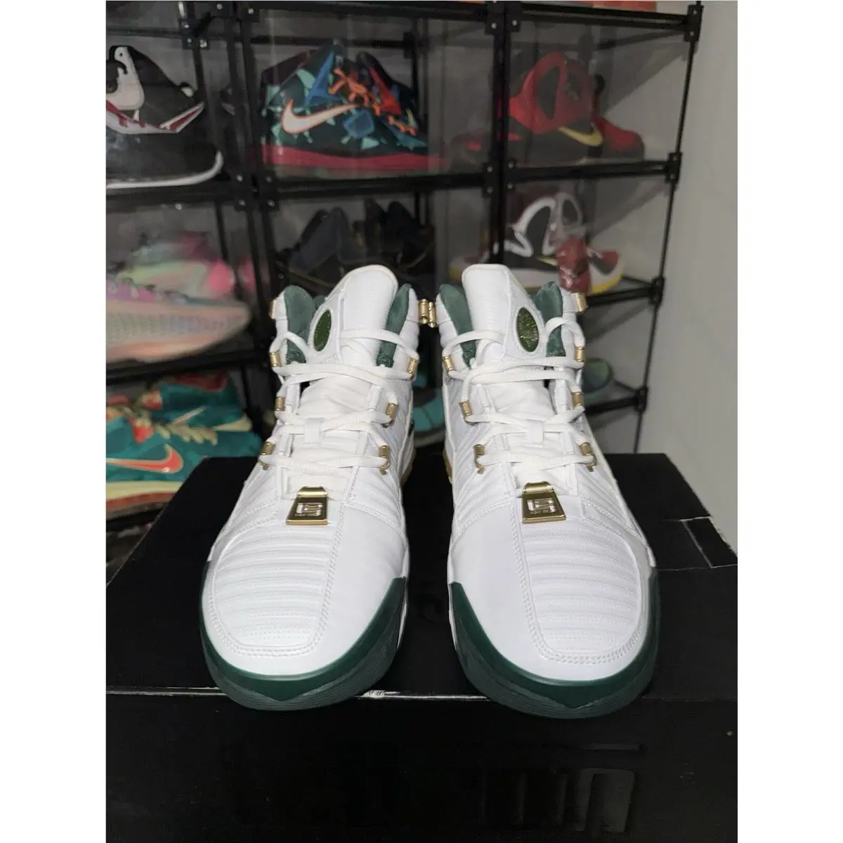 Nike shoes - Nike Zoom LeBron - Zoom LeBron - White 1