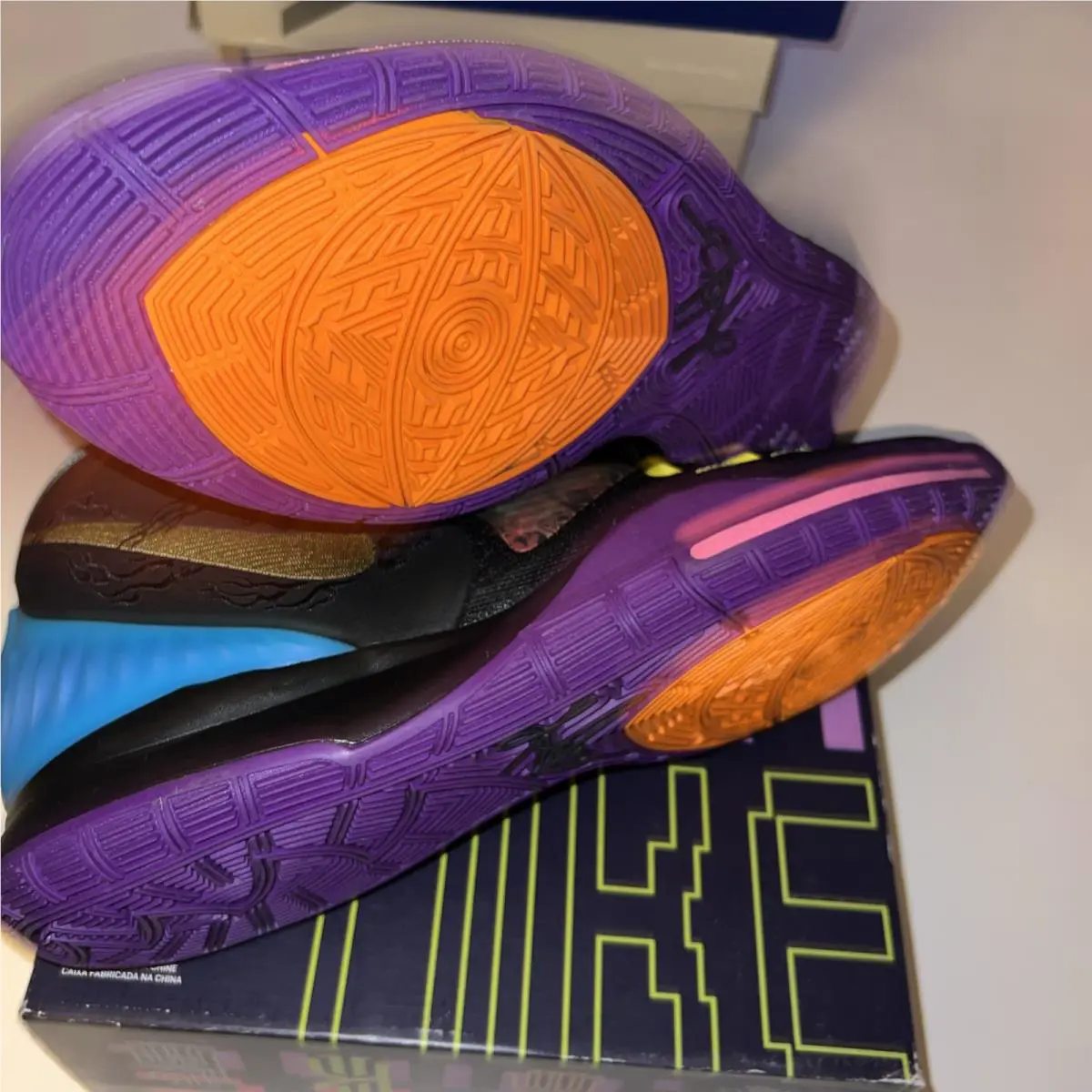 Nike shoes - KYRIE 6 - KYRIE - CD5030-001 - Black, Manufacturer: BLACK-GOLD-BLUE-PINK (UPC: 0193656016157) 4