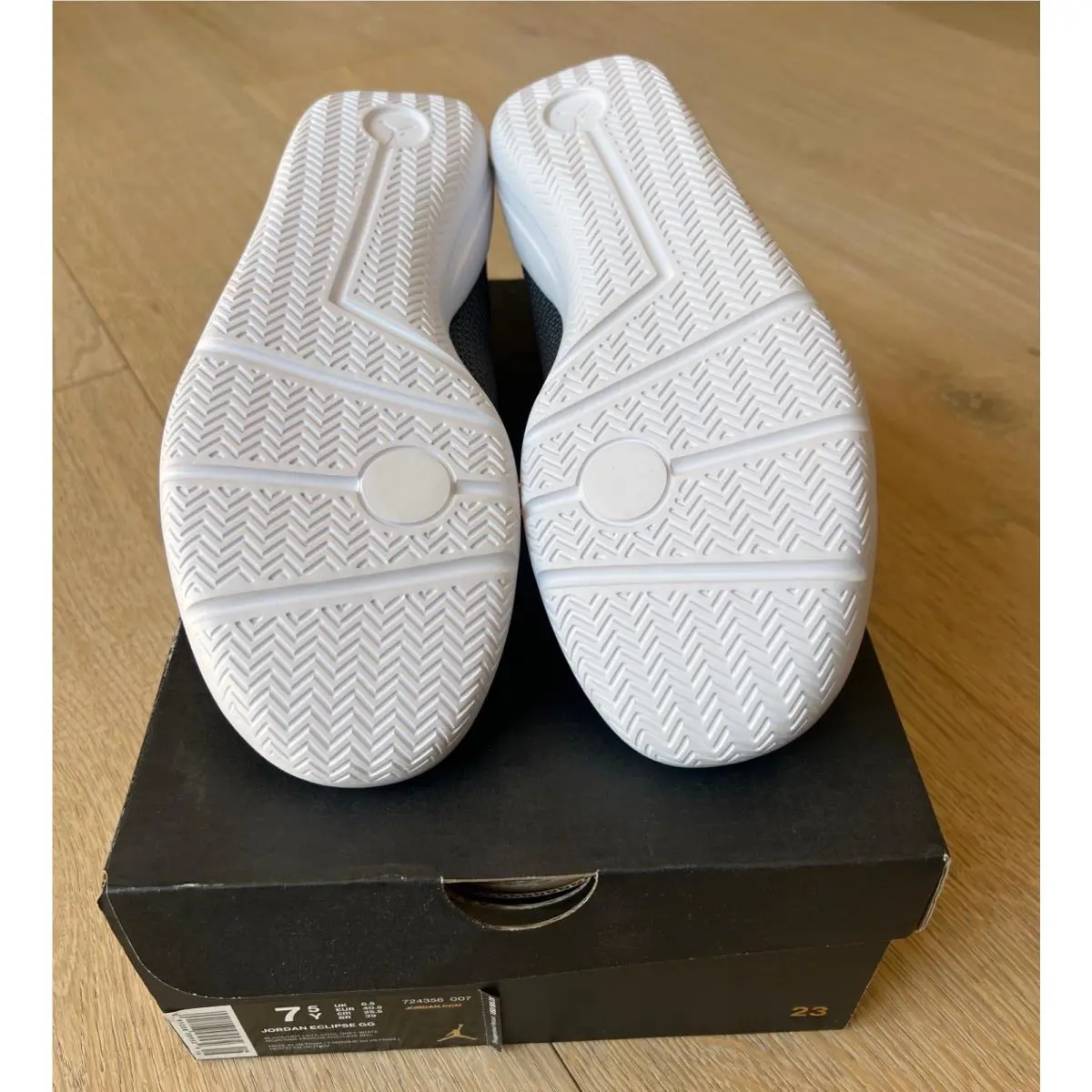 Nike shoes - Air Jordan Eclipse - Air Eclipse - 724356 007 - Gray/White (UPC: 091208589534) 2