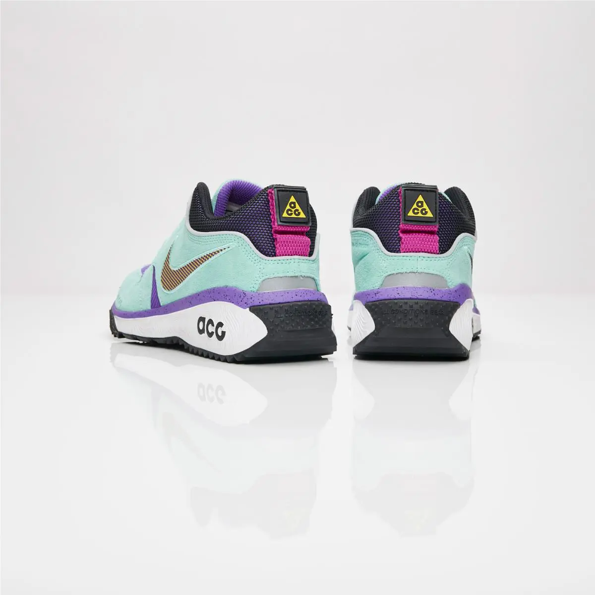 Nike shoes - Nike Dog Mountain - Dog Mountain - AQ0916-300 - Green (UPC: 0191887970989) 0