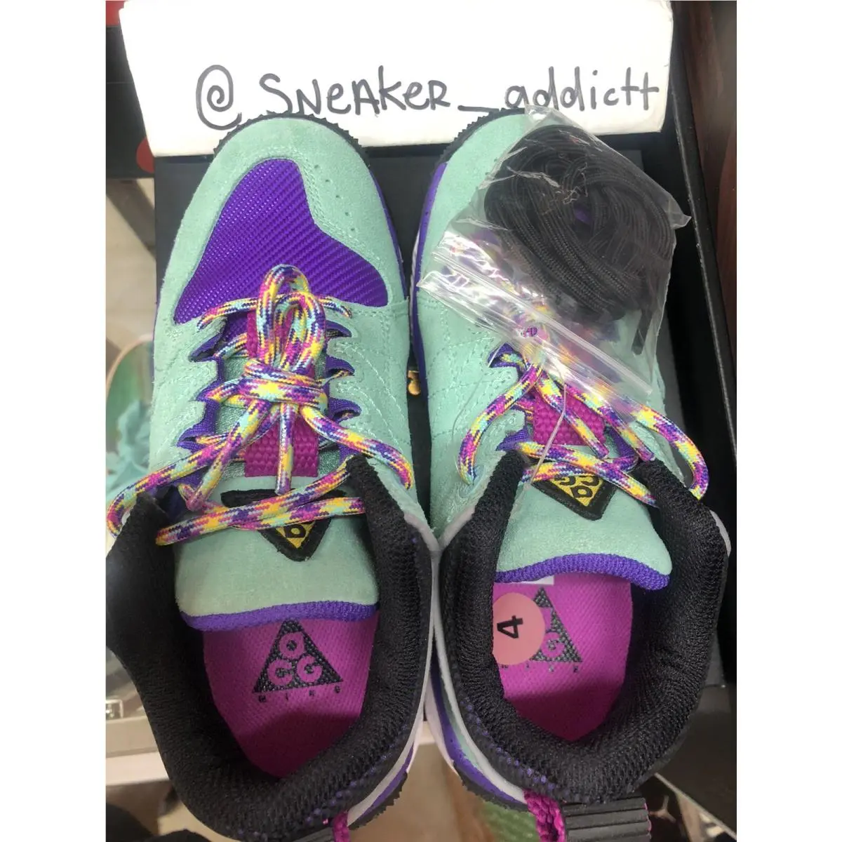 Nike shoes - Nike ACG Dog Mountain - ACG Dog Mountain - AQ0916-300 - Emerald Rise/Black/Hyper Magenta/Tour Yellow, Manufacturer: Emerald Rise/Black/Hyper Magenta/Tour Yellow 4