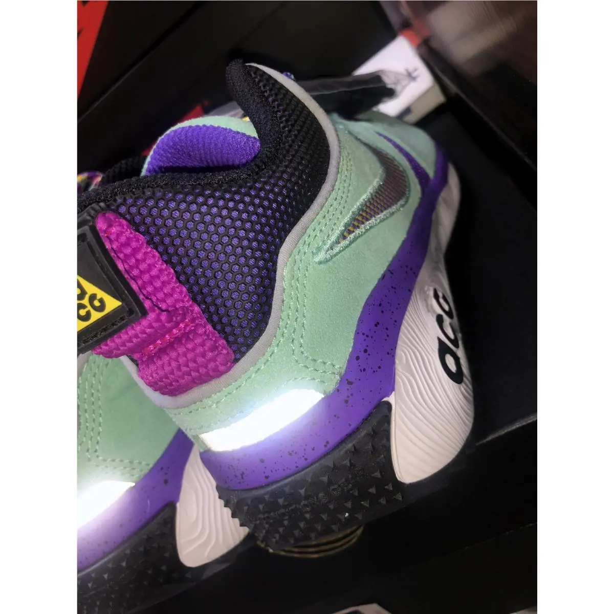 Nike shoes - Nike ACG Dog Mountain - ACG Dog Mountain - AQ0916-300 - Emerald Rise/Black/Hyper Magenta/Tour Yellow, Manufacturer: Emerald Rise/Black/Hyper Magenta/Tour Yellow 6