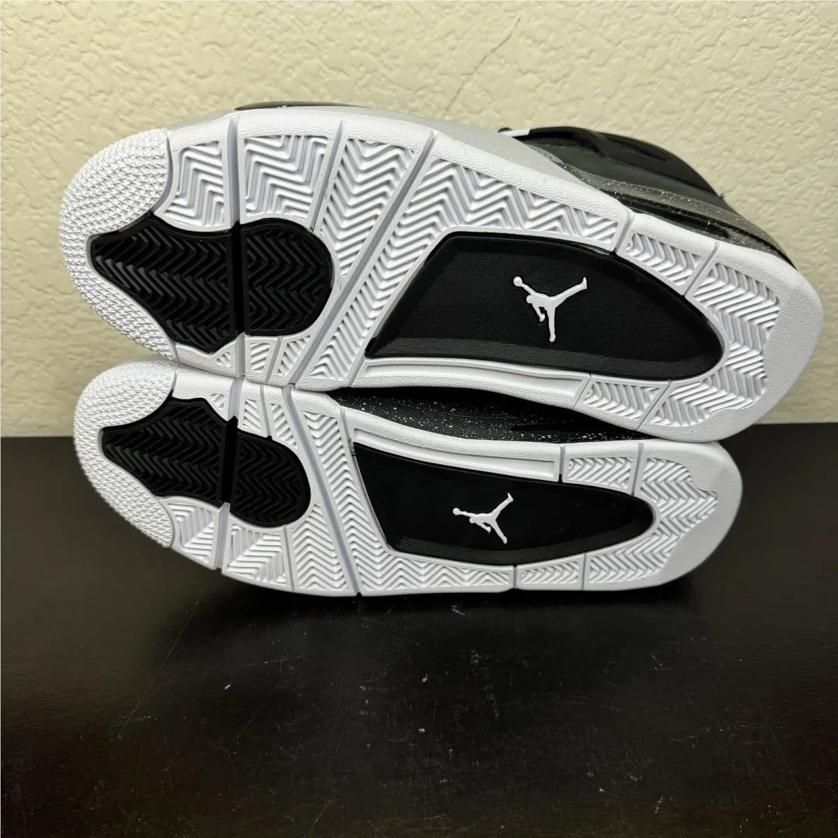 Nike shoes - Air Jordan Retro - Air Retro - Multicolor 9