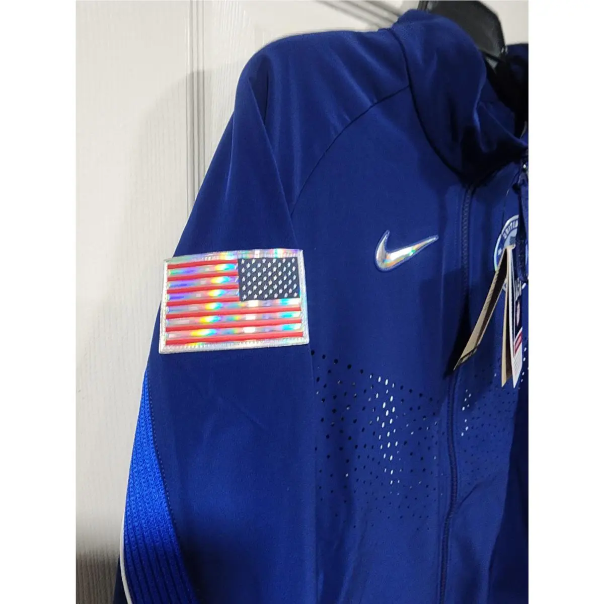 Nike clothing - Blue (UPC: 197594015807) 9