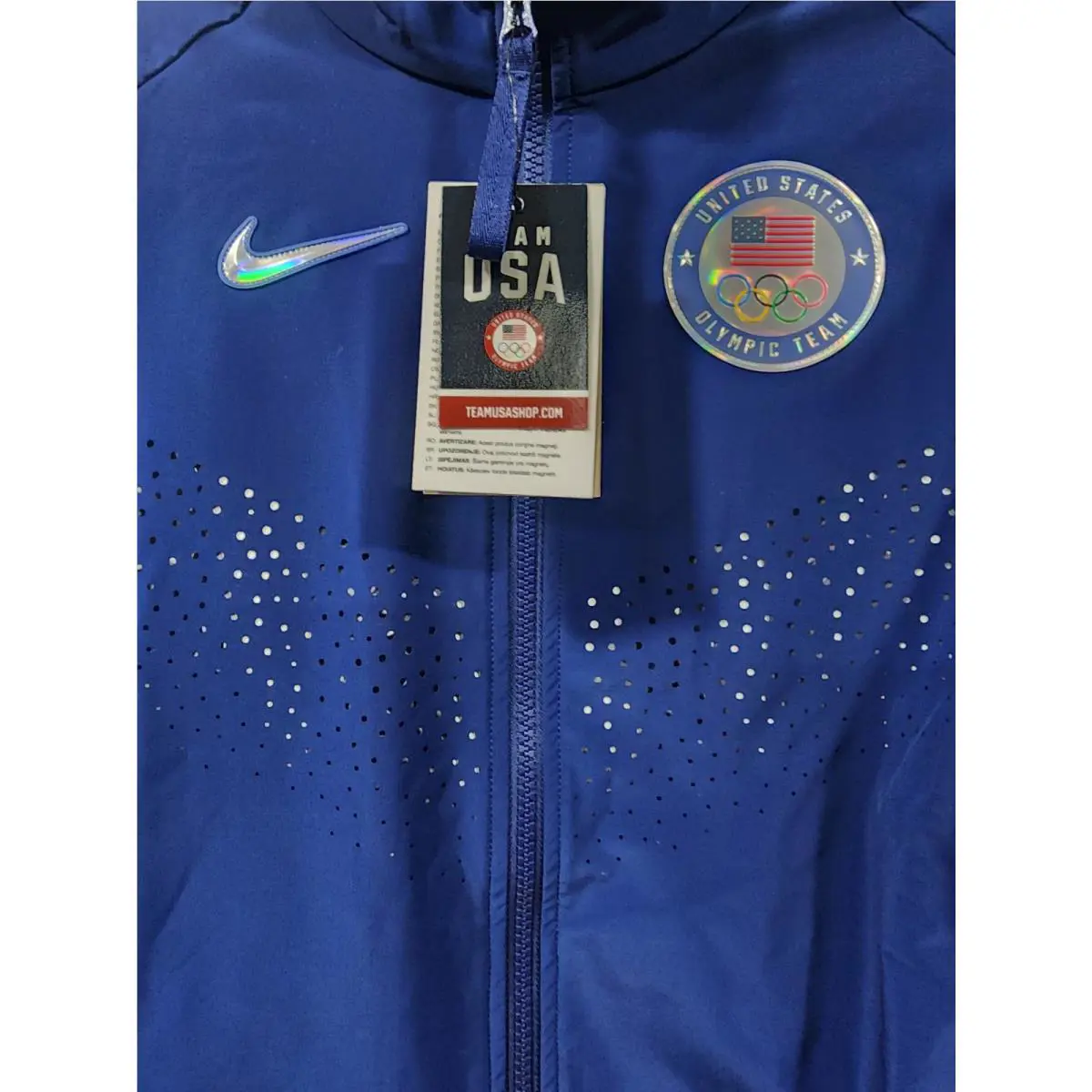 Nike clothing - Blue (UPC: 197594015807) 4