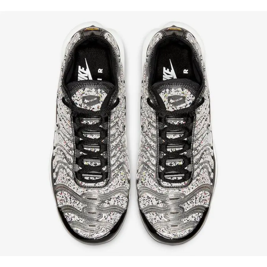Nike shoes - Nike Air Max Plus - Air Max Plus - AR0970-001 - Black 1