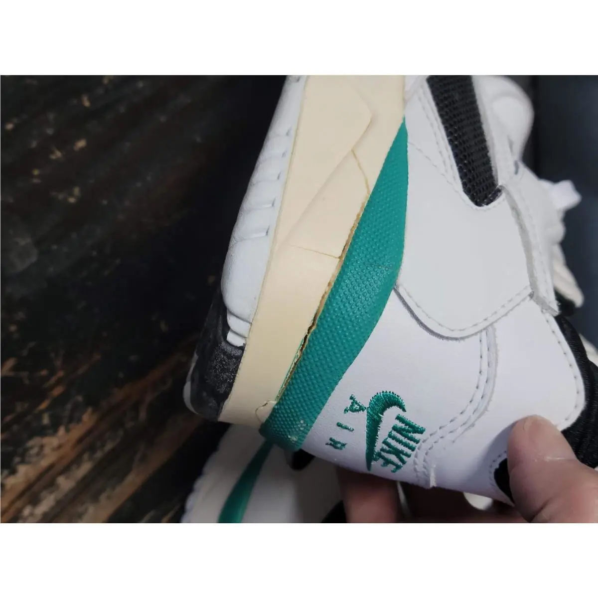 Nike shoes - White 4