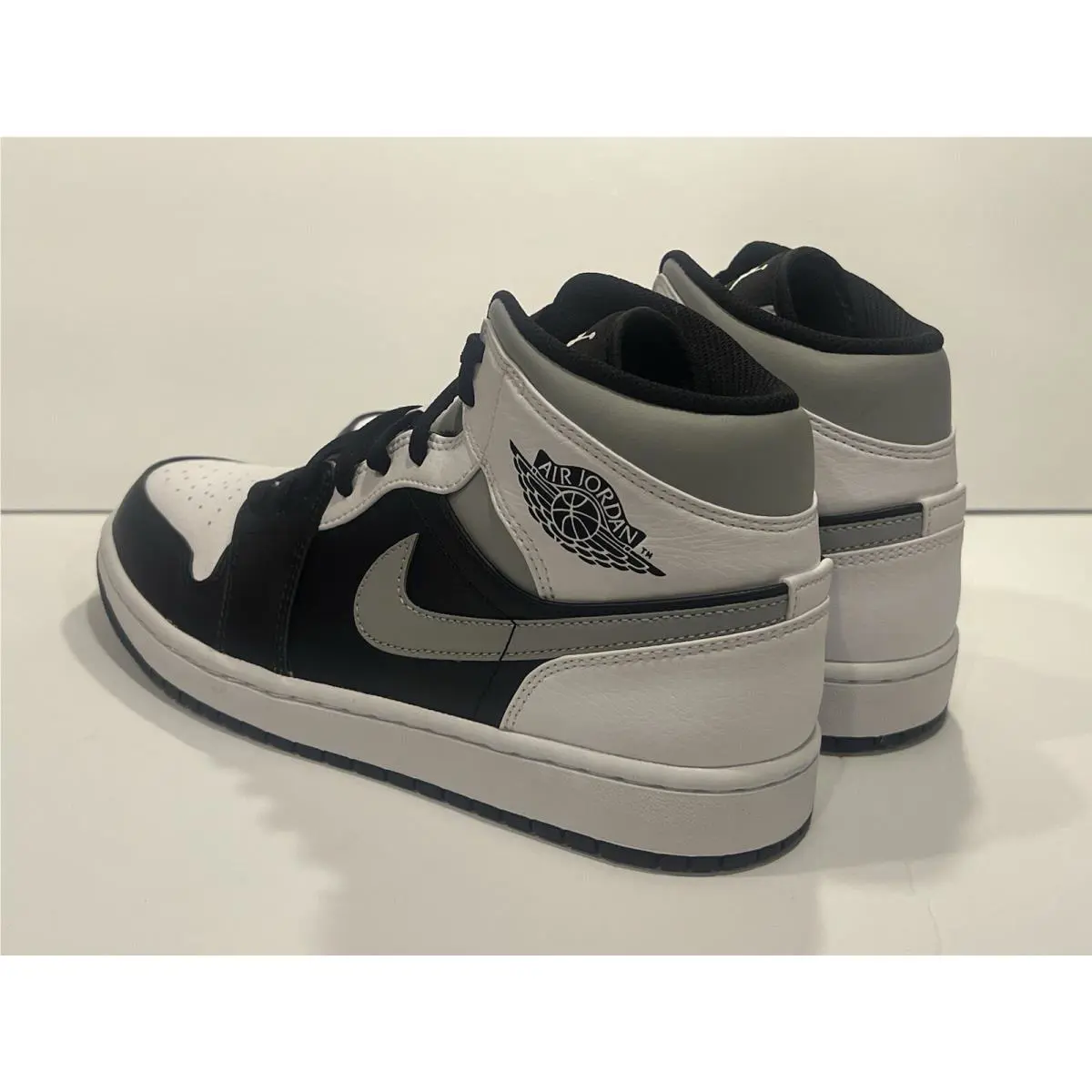 Nike shoes - Air Jordan 1 - Air - 554724-073 - Gray (UPC: 0194498267806) 1