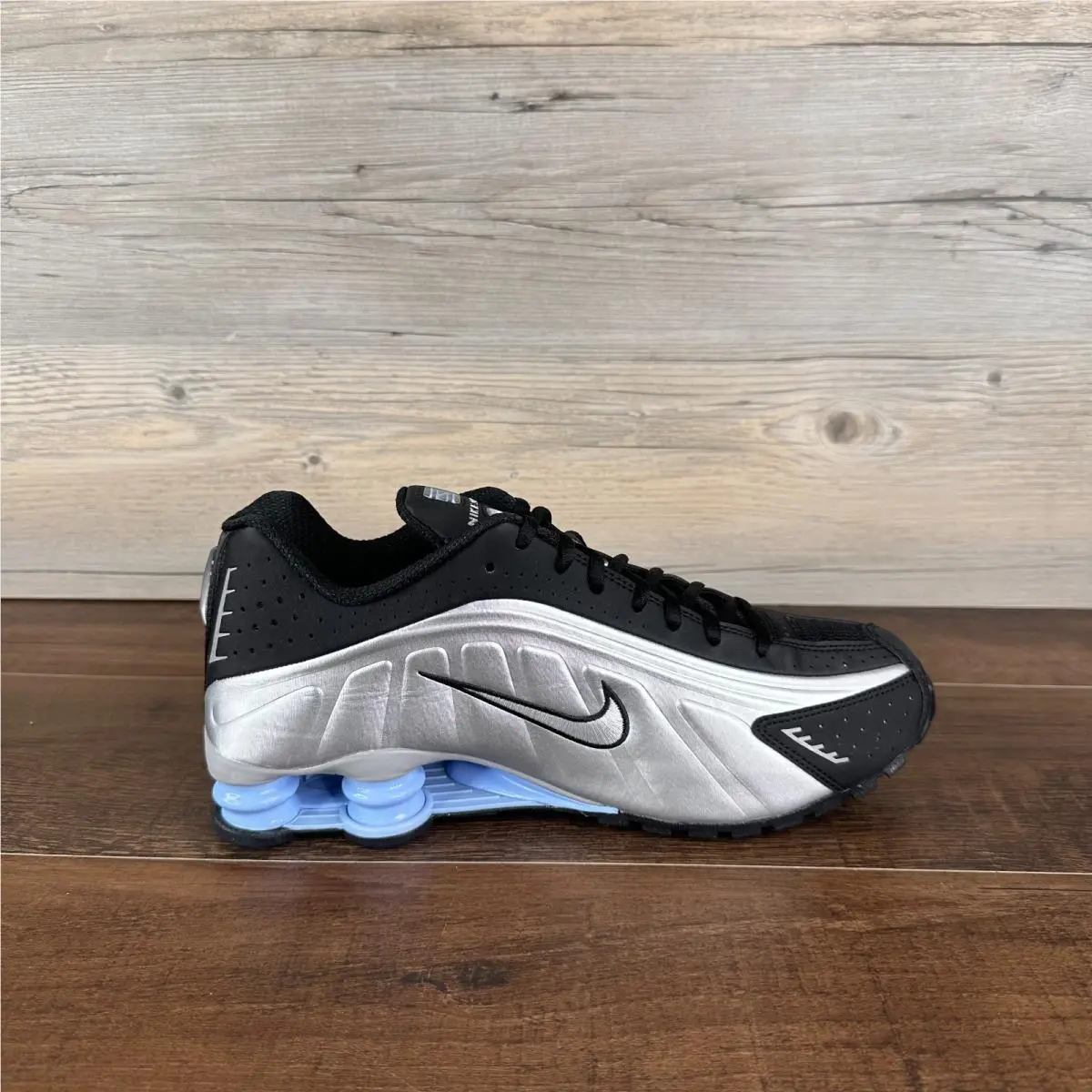 Nike shoes - Nike Shox R4 - Shox - HQ1988-004 - Gray (UPC: 197862856729) 4