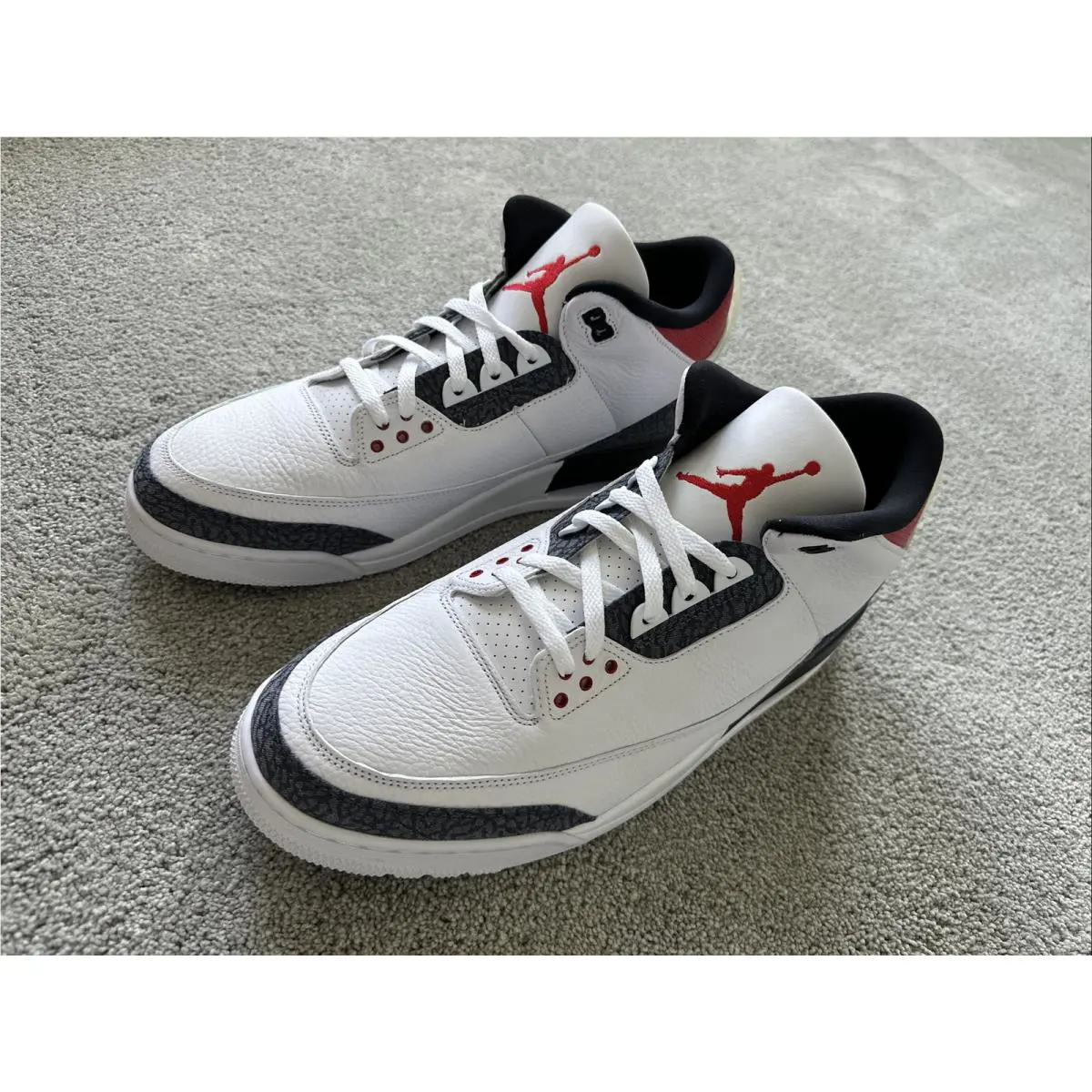 Nike shoes - Jordan 3 - Red 4