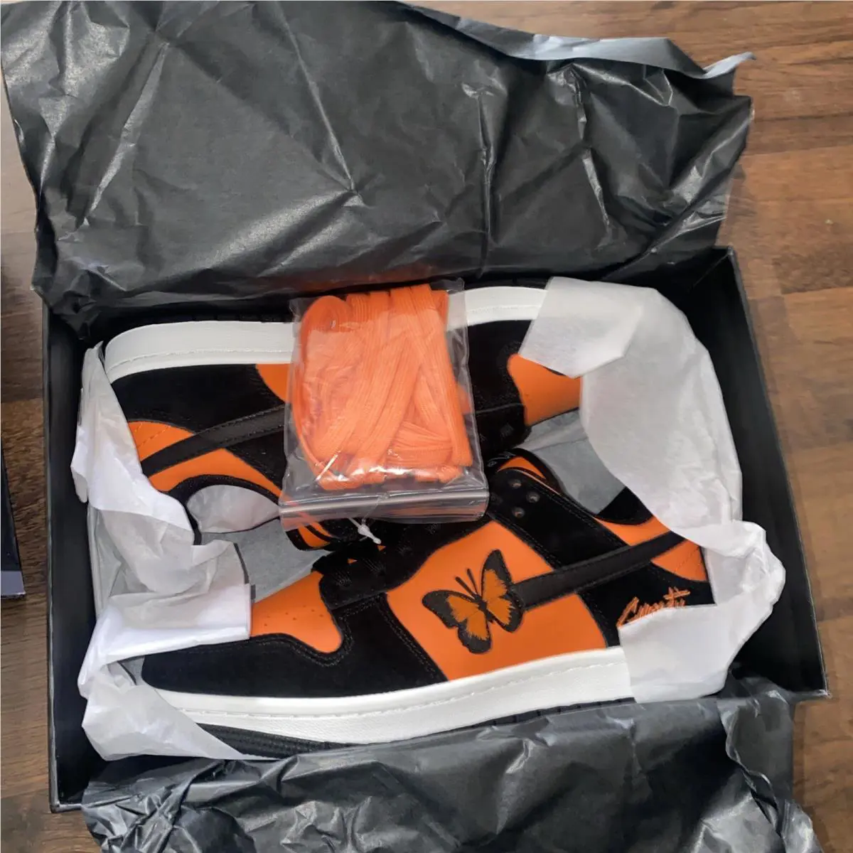 Nike shoes - Nike SB - Orange 1