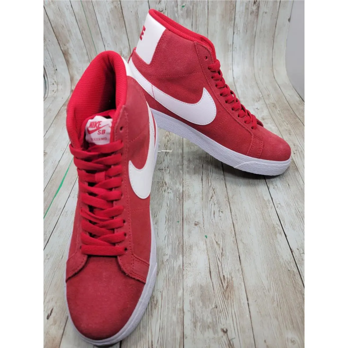 Nike shoes - Red 2