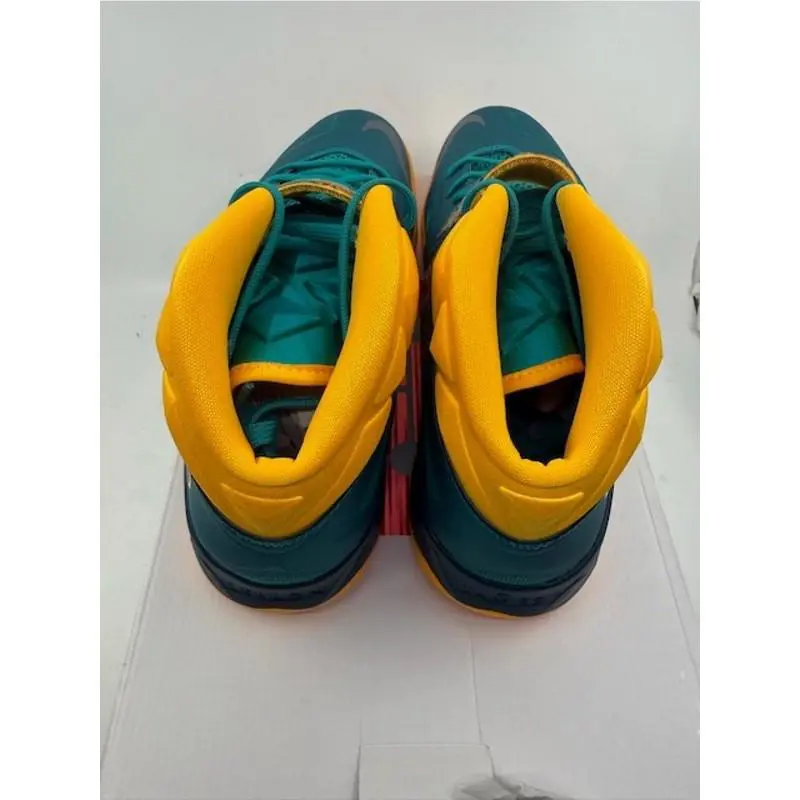 Nike shoes - Green 3