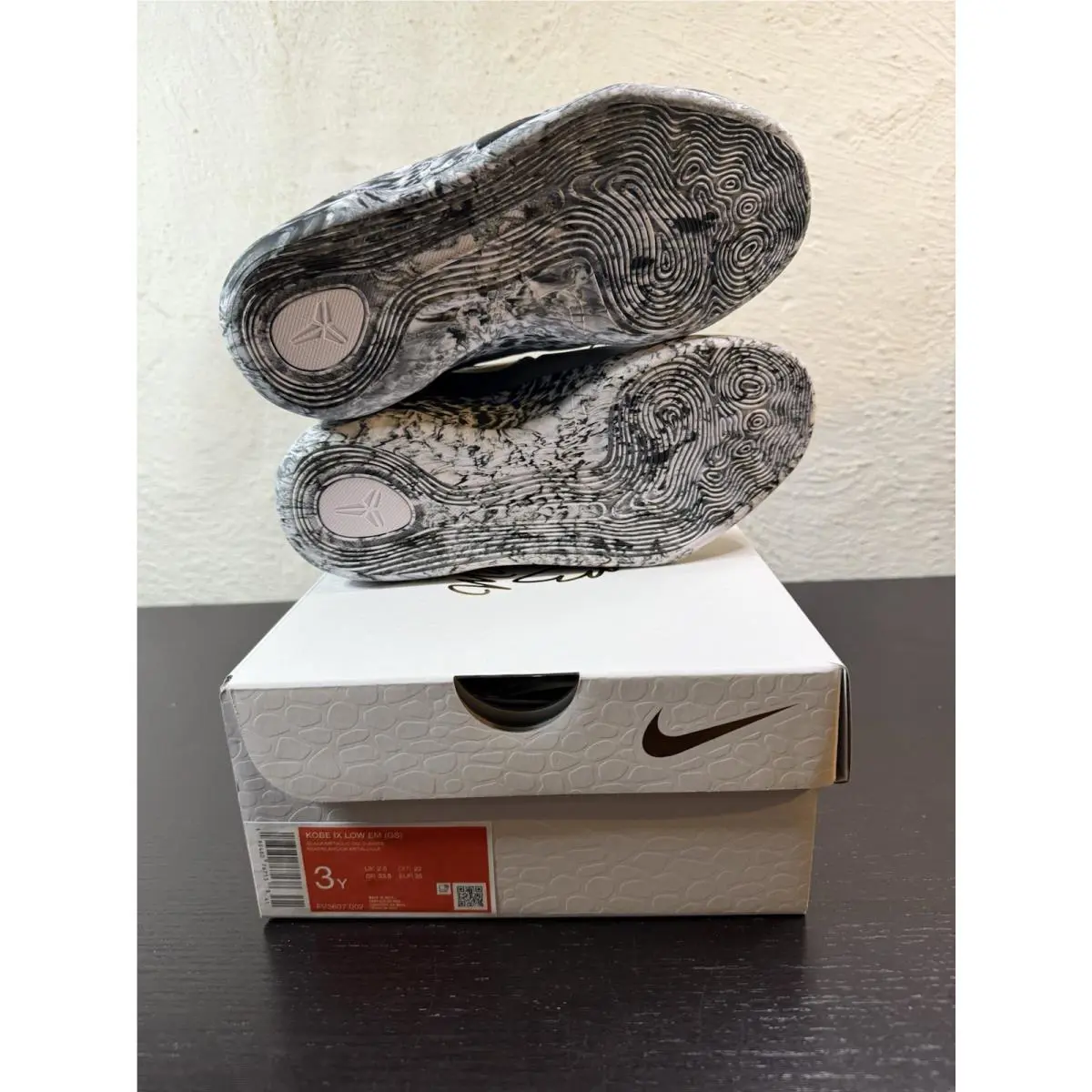 Nike shoes - Nike Kobe 9 - Kobe - White 5