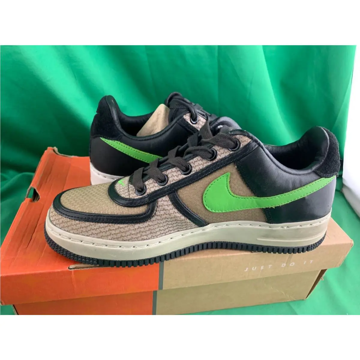 Nike shoes - Multicolor 2